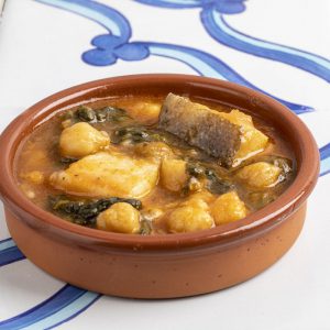 Garbanzos con bacalao